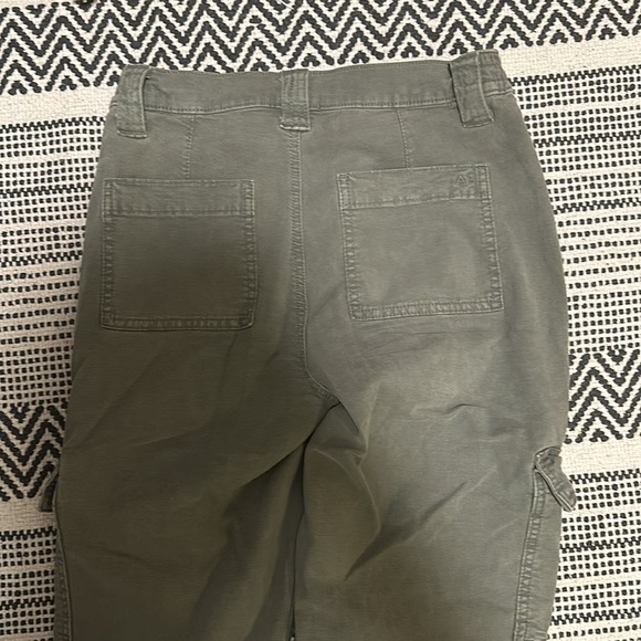 American Eagle Cargo Pants - Picture 5 of 5
